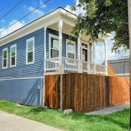 גלווסטון Renovated Beach Bungalow! מראה חיצוני תמונה