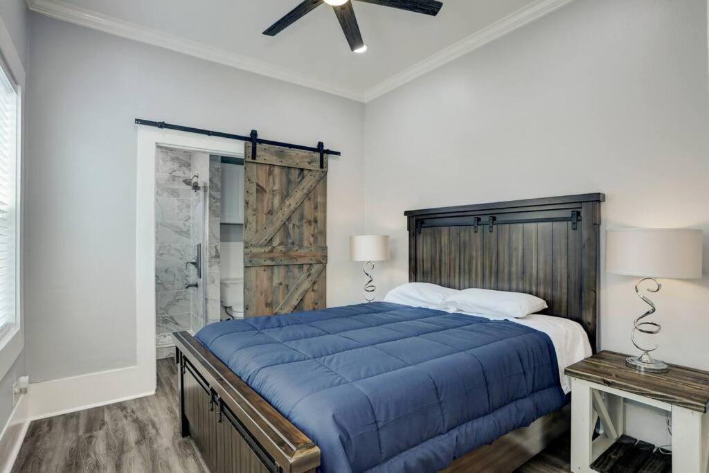 גלווסטון Renovated Beach Bungalow! מראה חיצוני תמונה