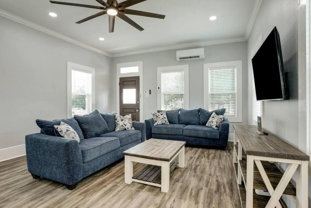 גלווסטון Renovated Beach Bungalow! מראה חיצוני תמונה