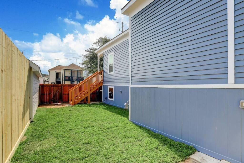 גלווסטון Renovated Beach Bungalow! מראה חיצוני תמונה