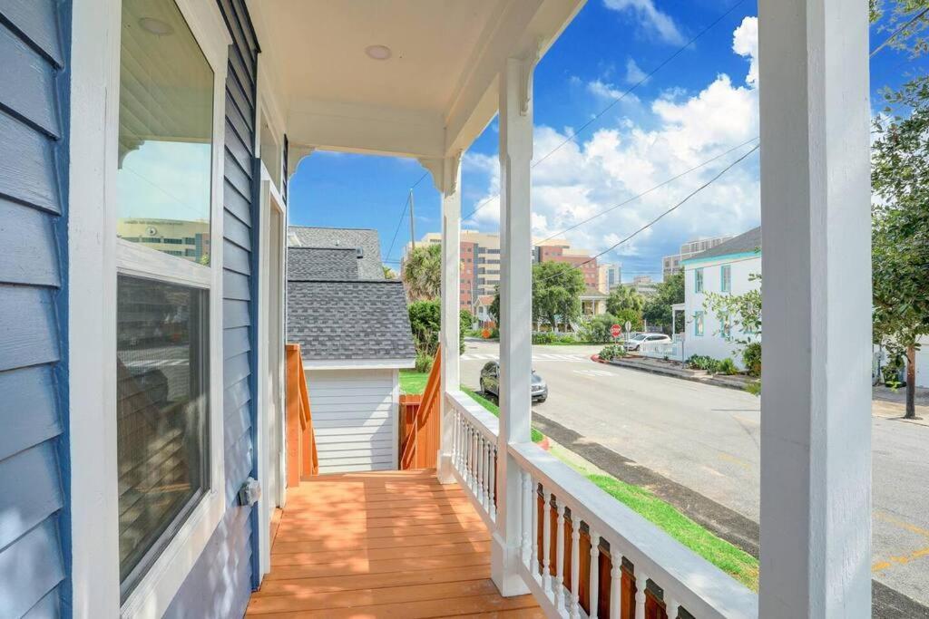 גלווסטון Renovated Beach Bungalow! מראה חיצוני תמונה